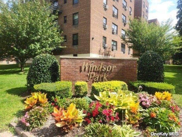 Oakland Gardens, NY 11364,211-02 73 AVE #4O