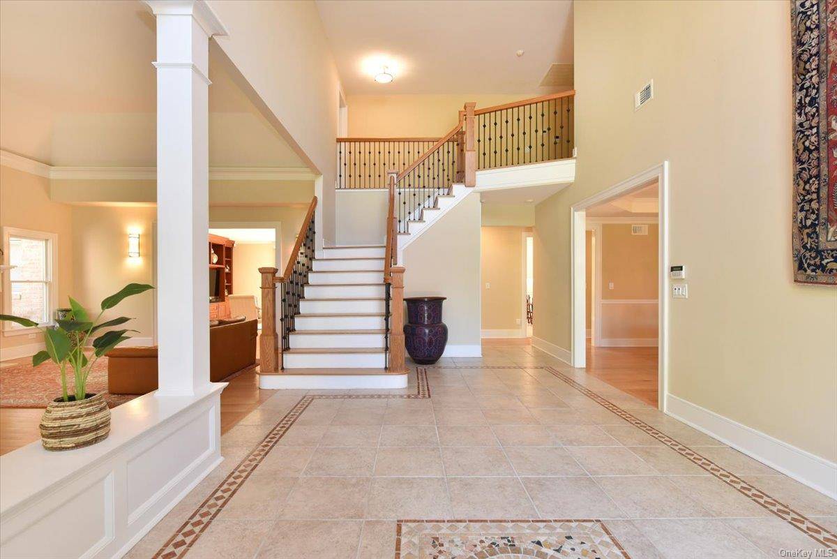 Upper Brookville, NY 11545,23 Overbrook LN