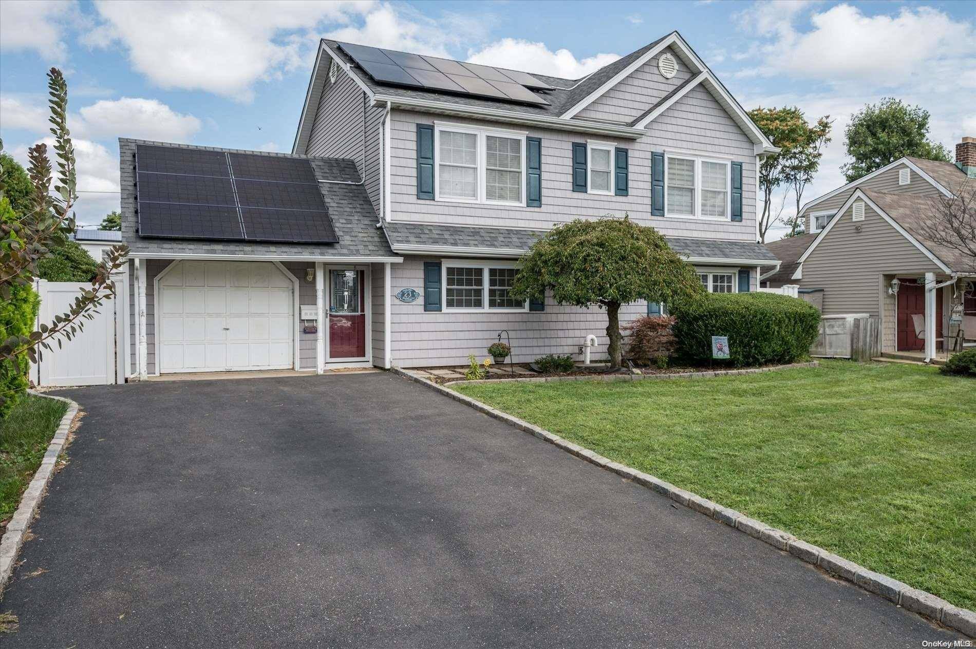 Levittown, NY 11756,23 Redpoll LN