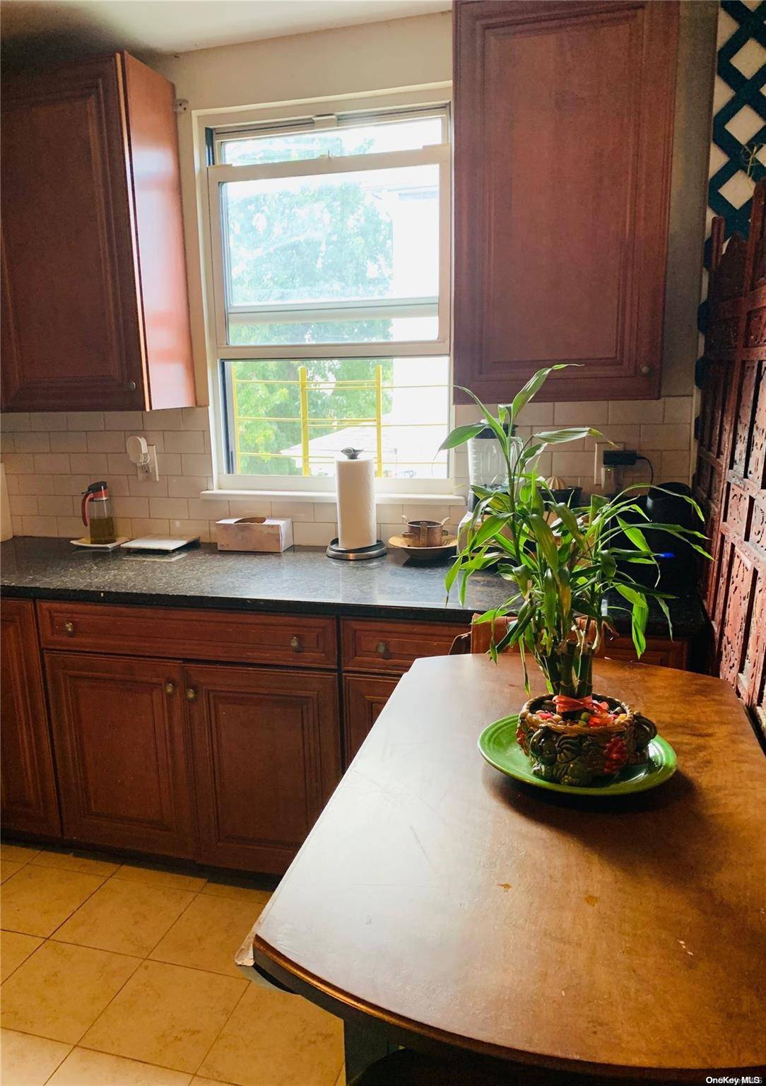 Whitestone, NY 11357,12-28 150th ST