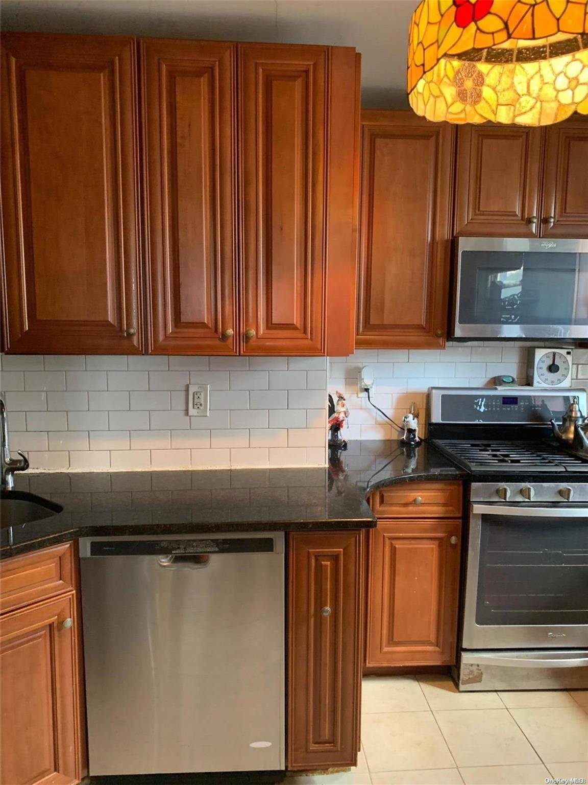 Whitestone, NY 11357,12-28 150th ST