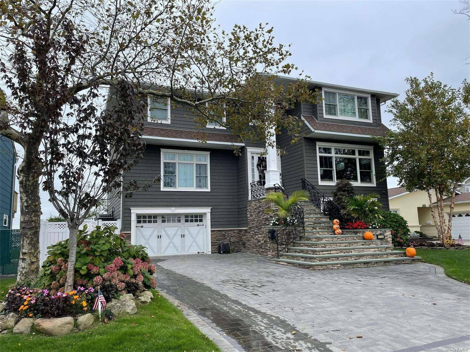 Island Park, NY 11558,131 Island Pkwy