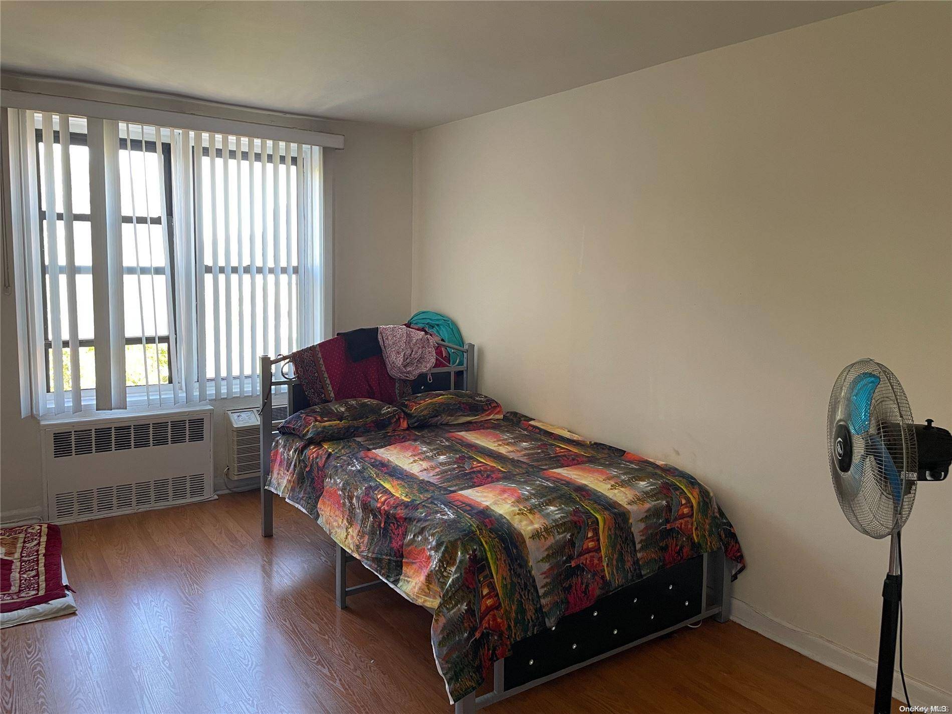 Jamaica, NY 11432,87-70 173rd ST #5L