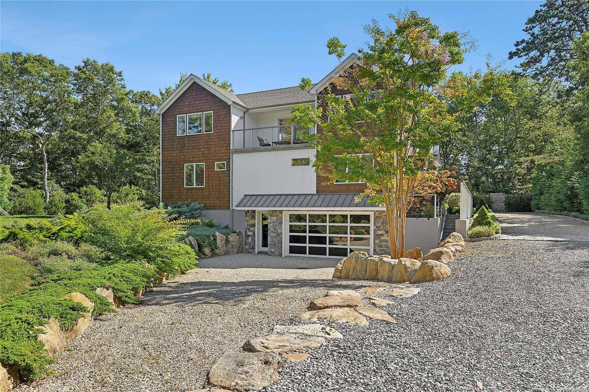 East Hampton, NY 11937,15 Hill Side LN