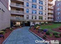 Rego Park, NY 11374,65-50 Wetherole ST #2D