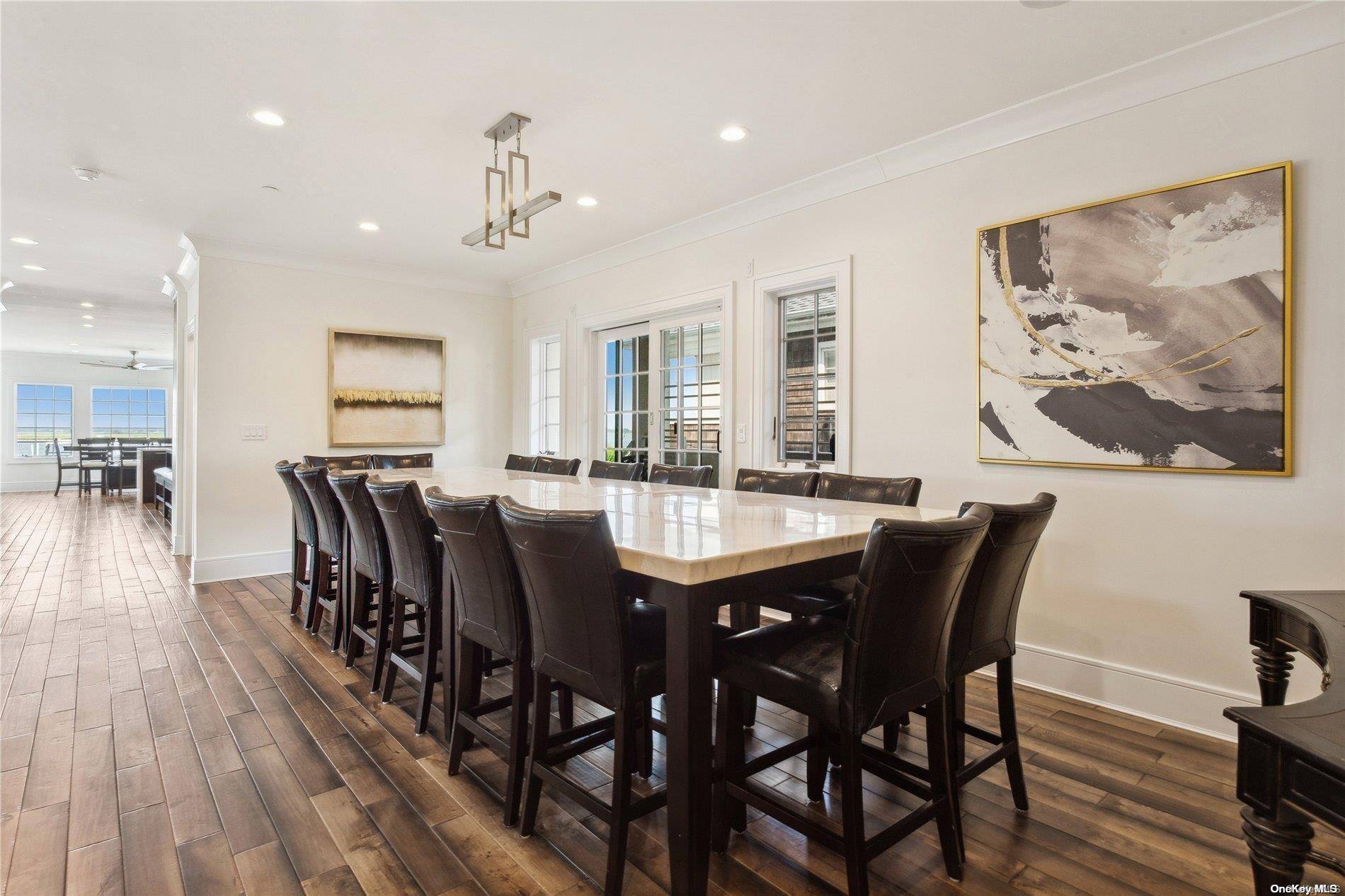 Long Beach, NY 11561,853 W Park AVE