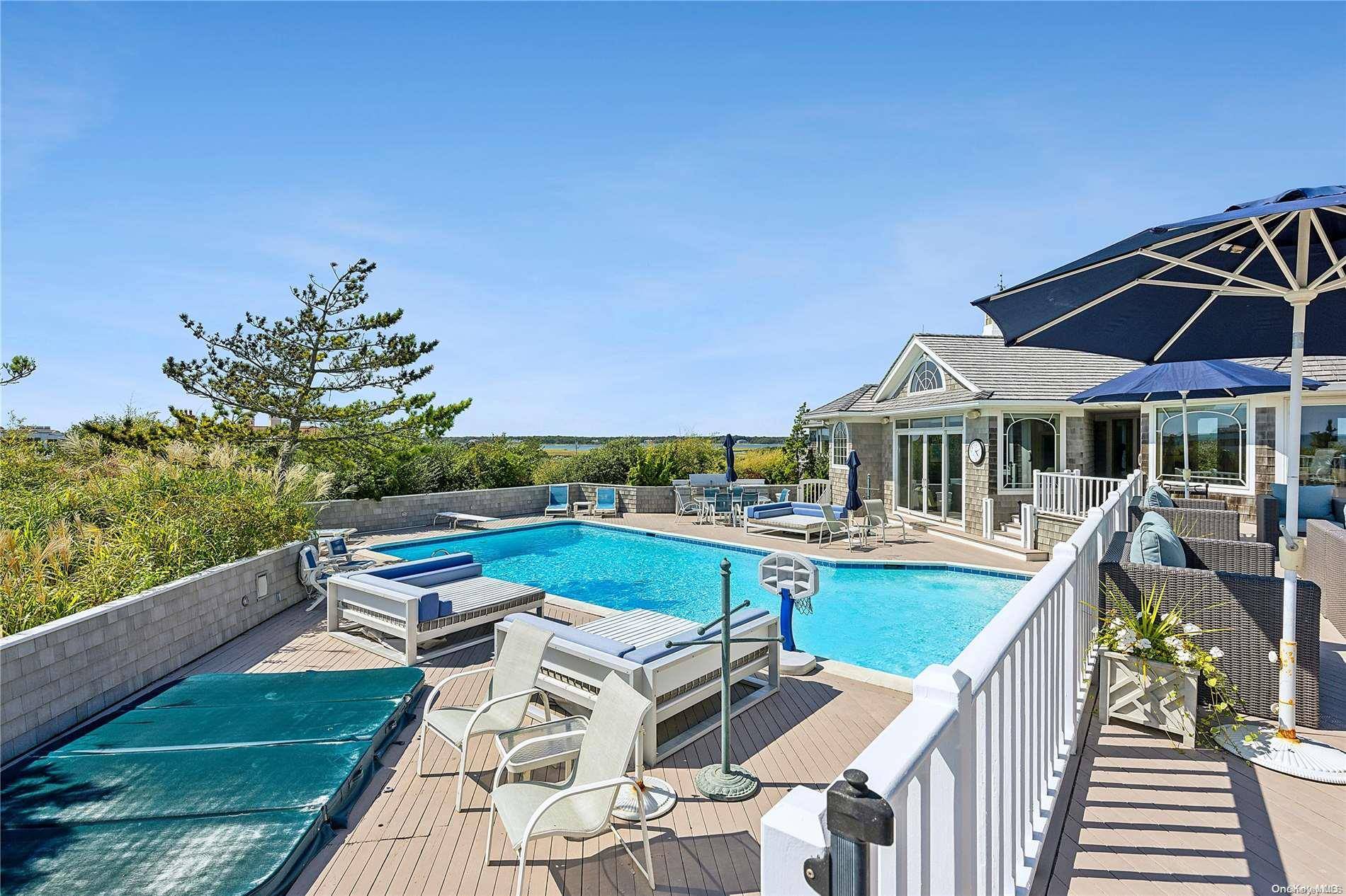 East Quogue, NY 11942,111 Dune RD