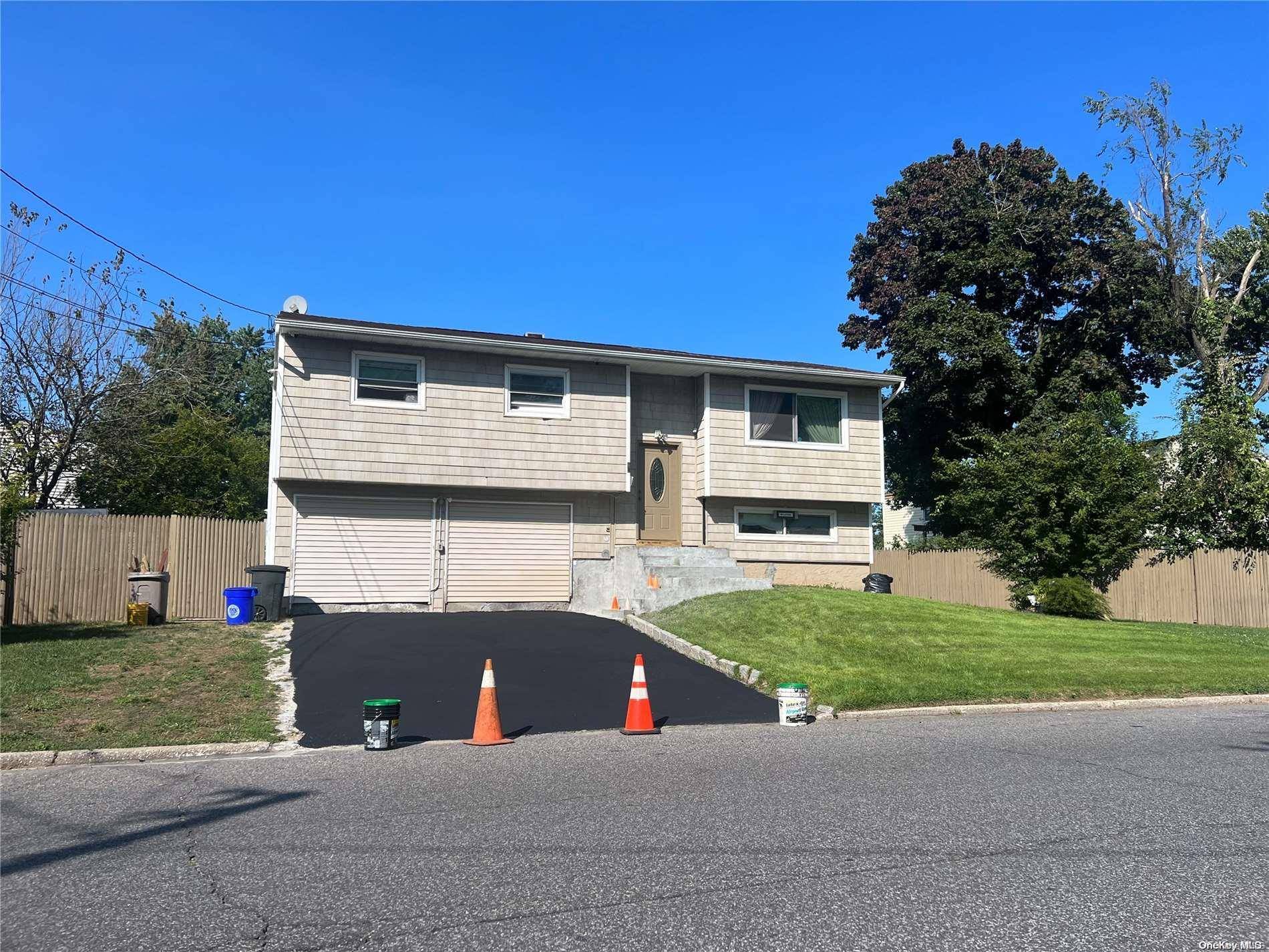 Brentwood, NY 11717,49 Pelham DR