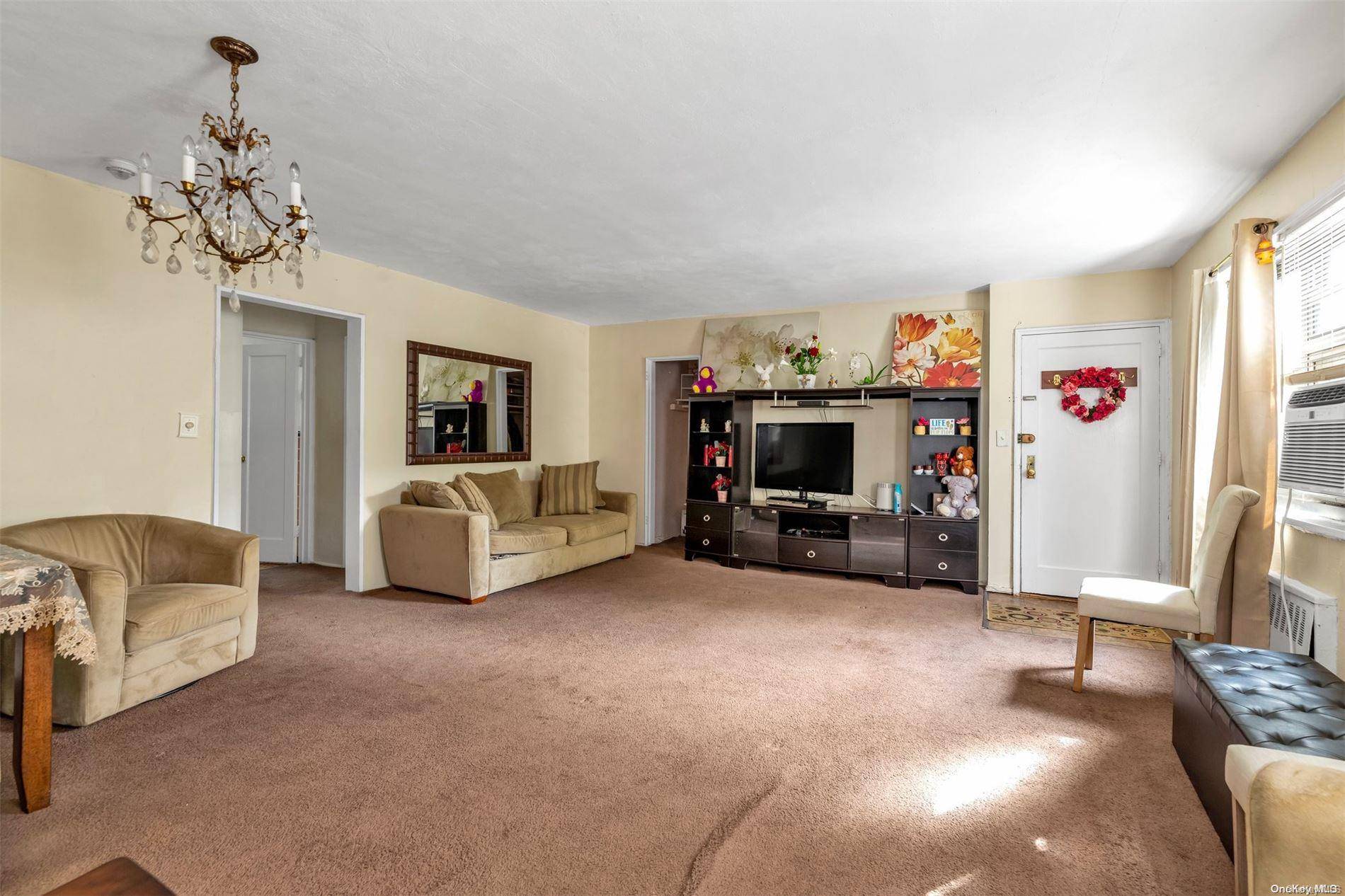 Whitestone, NY 11357,160-51 17th AVE #Lower