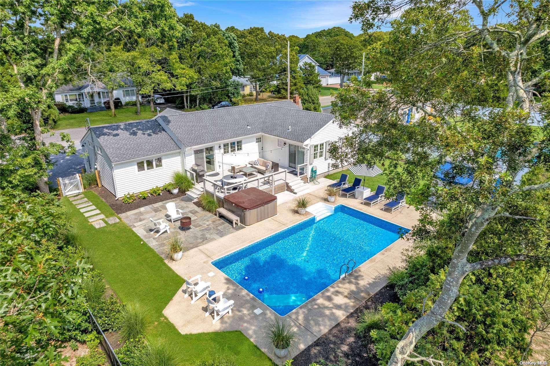 Hampton Bays, NY 11946,28 Tulip AVE