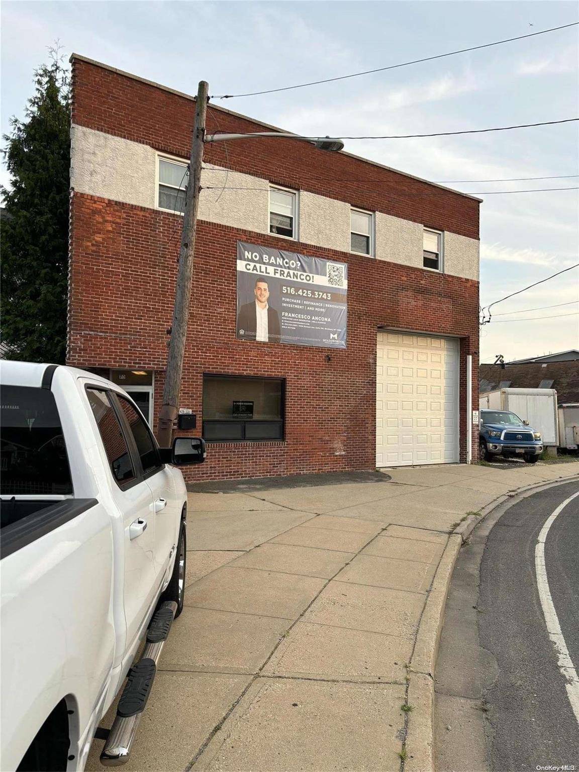 East Rockaway, NY 11518,70 Front ST