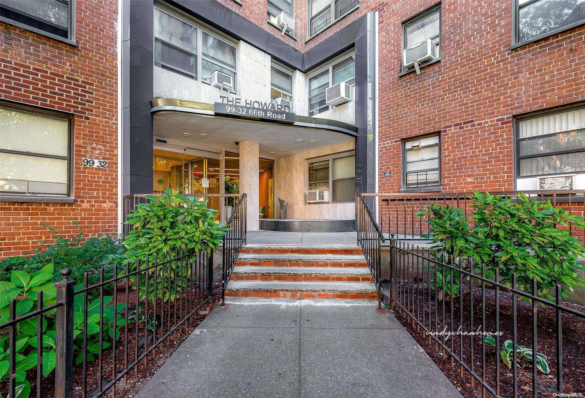 Rego Park, NY 11374,99-32 66th RD #5Z