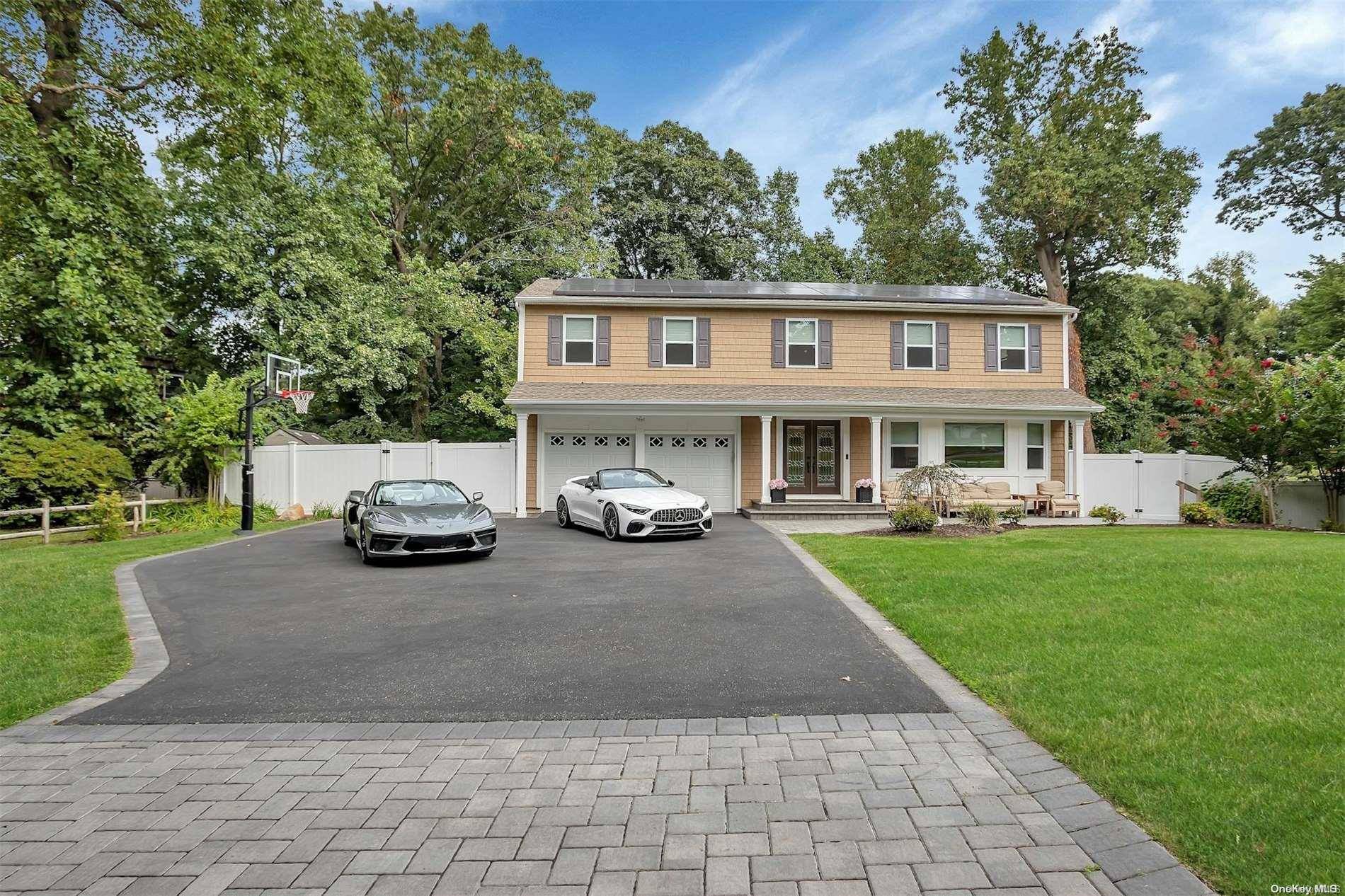 Northport, NY 11768,6 Essex DR