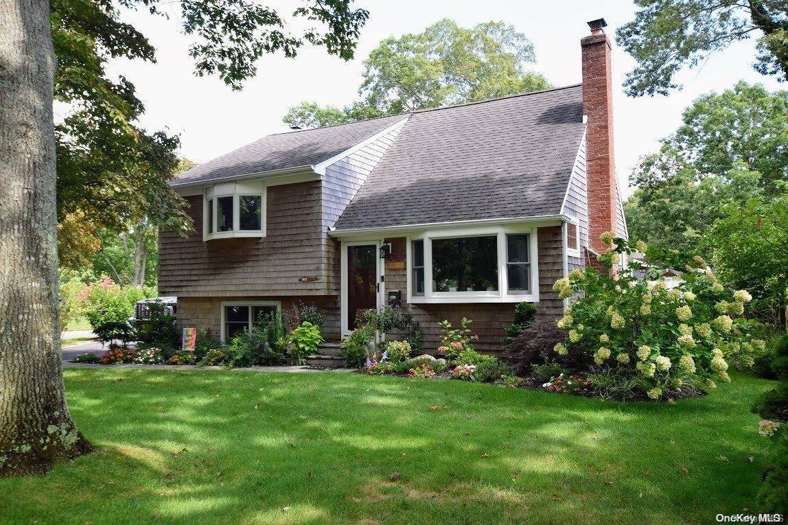 Bellport Village, NY 11713,103 N Howells Point RD