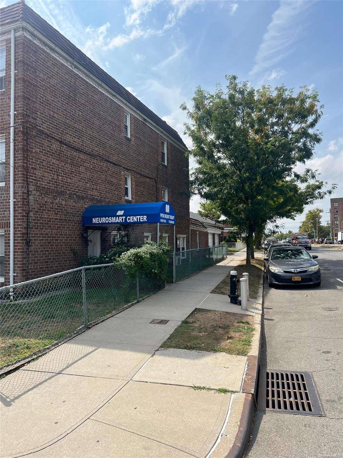 Hillcrest (queens), NY 11432,80-02 165th ST