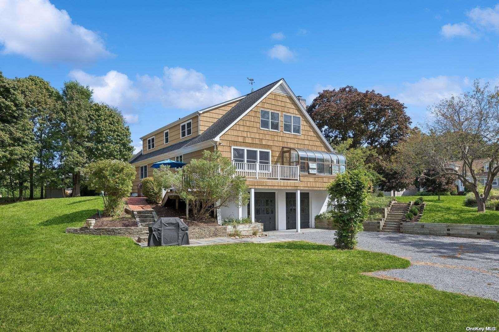 Southold, NY 11971,380 Gin LN