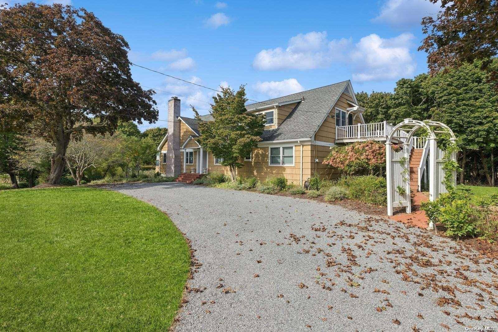 Southold, NY 11971,380 Gin LN