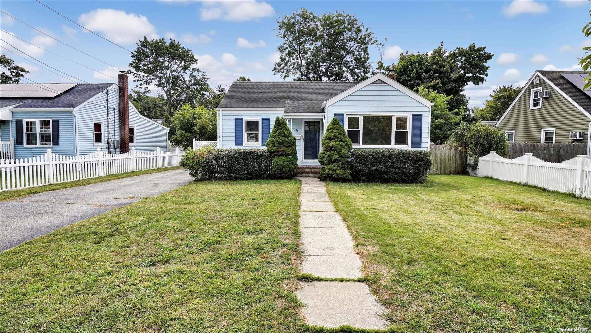 Central Islip, NY 11722,340 Earle ST