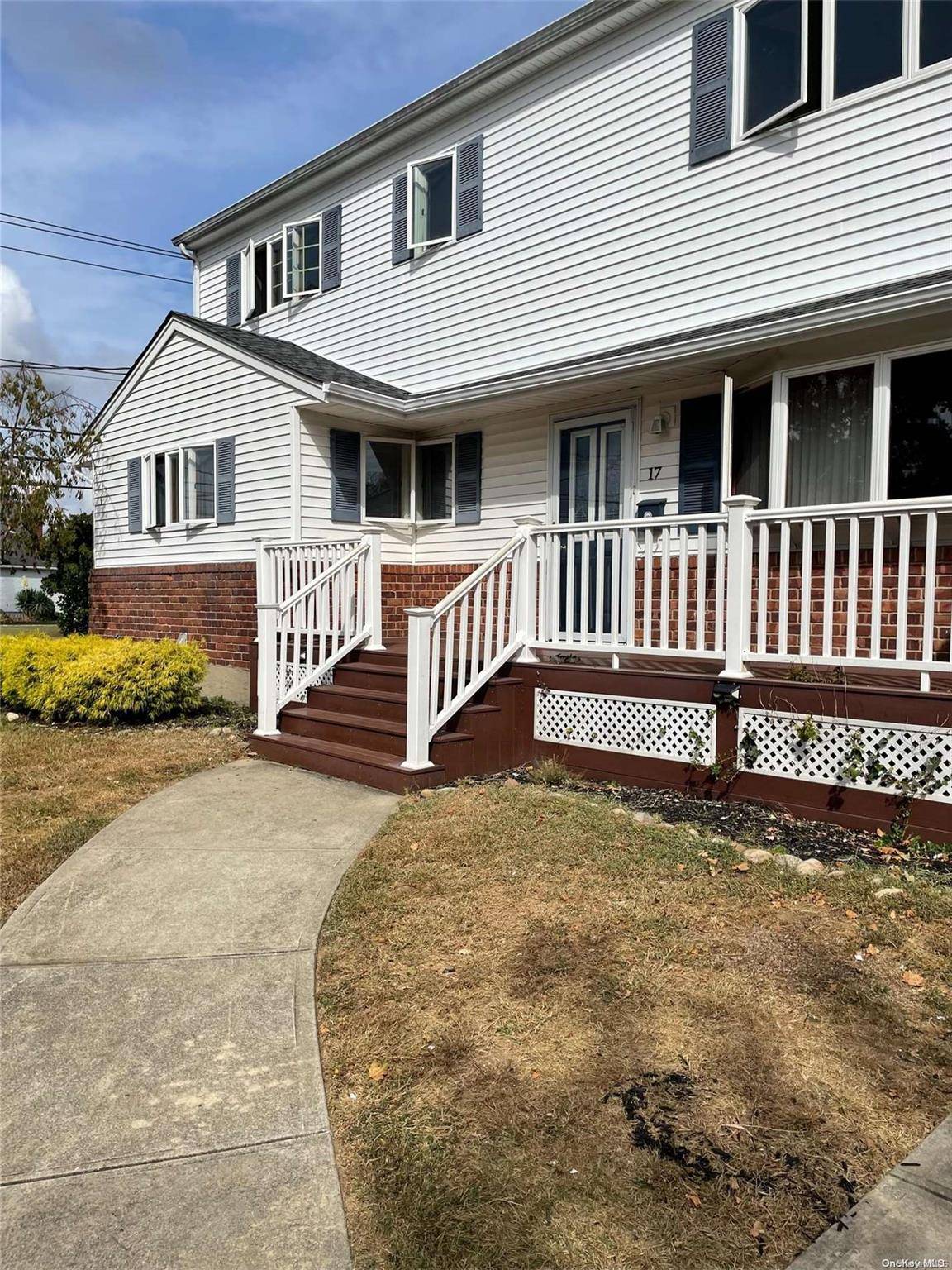 Farmingdale, NY 11735,17 2nd AVE