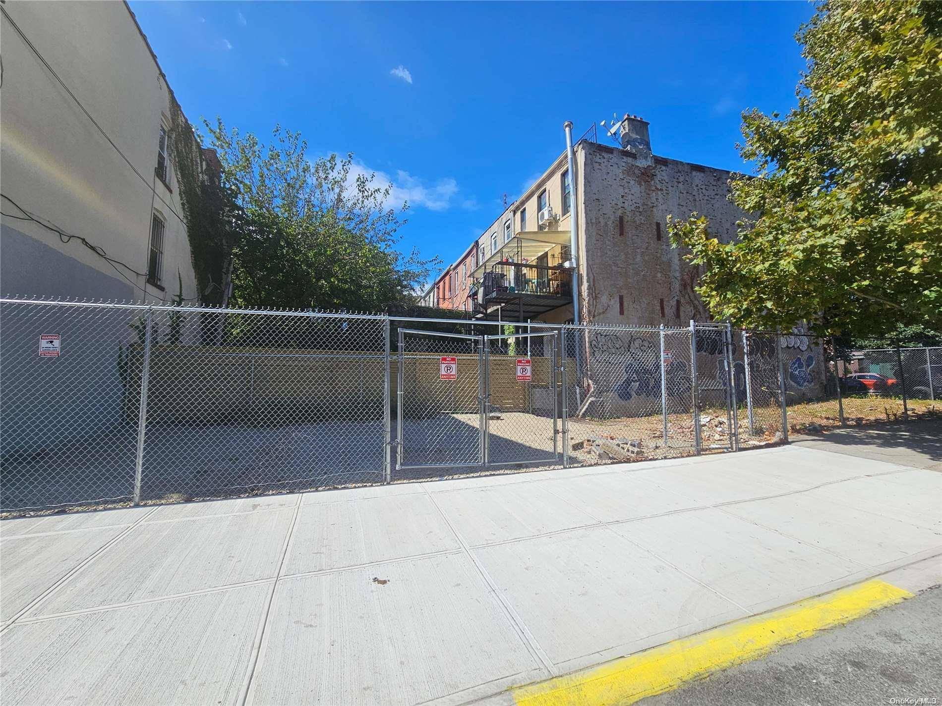 Brooklyn, NY 11233,1342 Herkimer ST #2