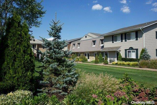 Holbrook, NY 11741,25 Briarlane WALK #25