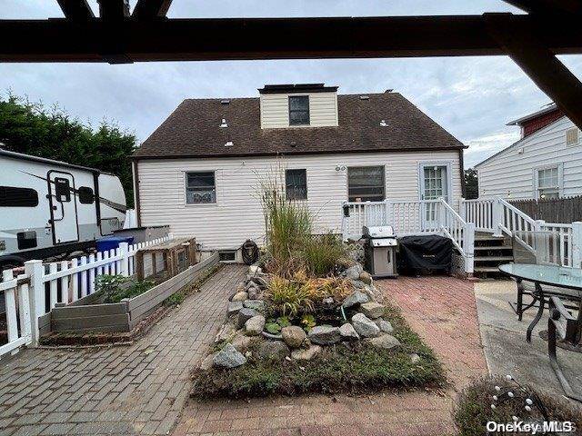 Copiague, NY 11726,127 Garden ST