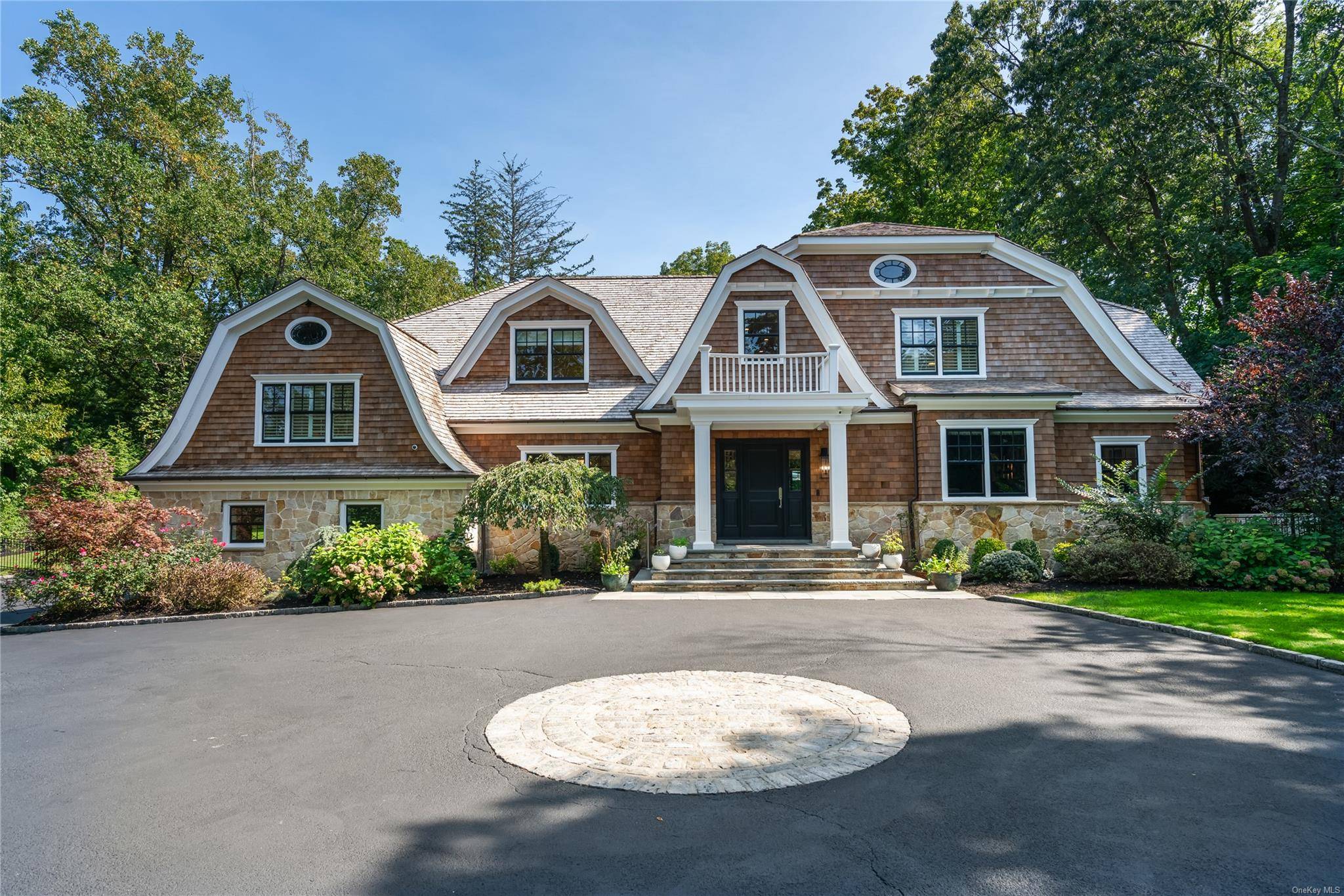 Old Westbury, NY 11568,119 Wheatley RD