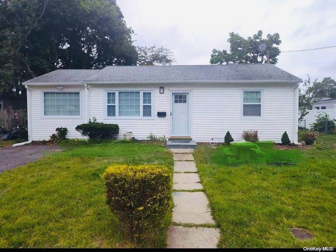 Central Islip, NY 11722,5 Willow ST