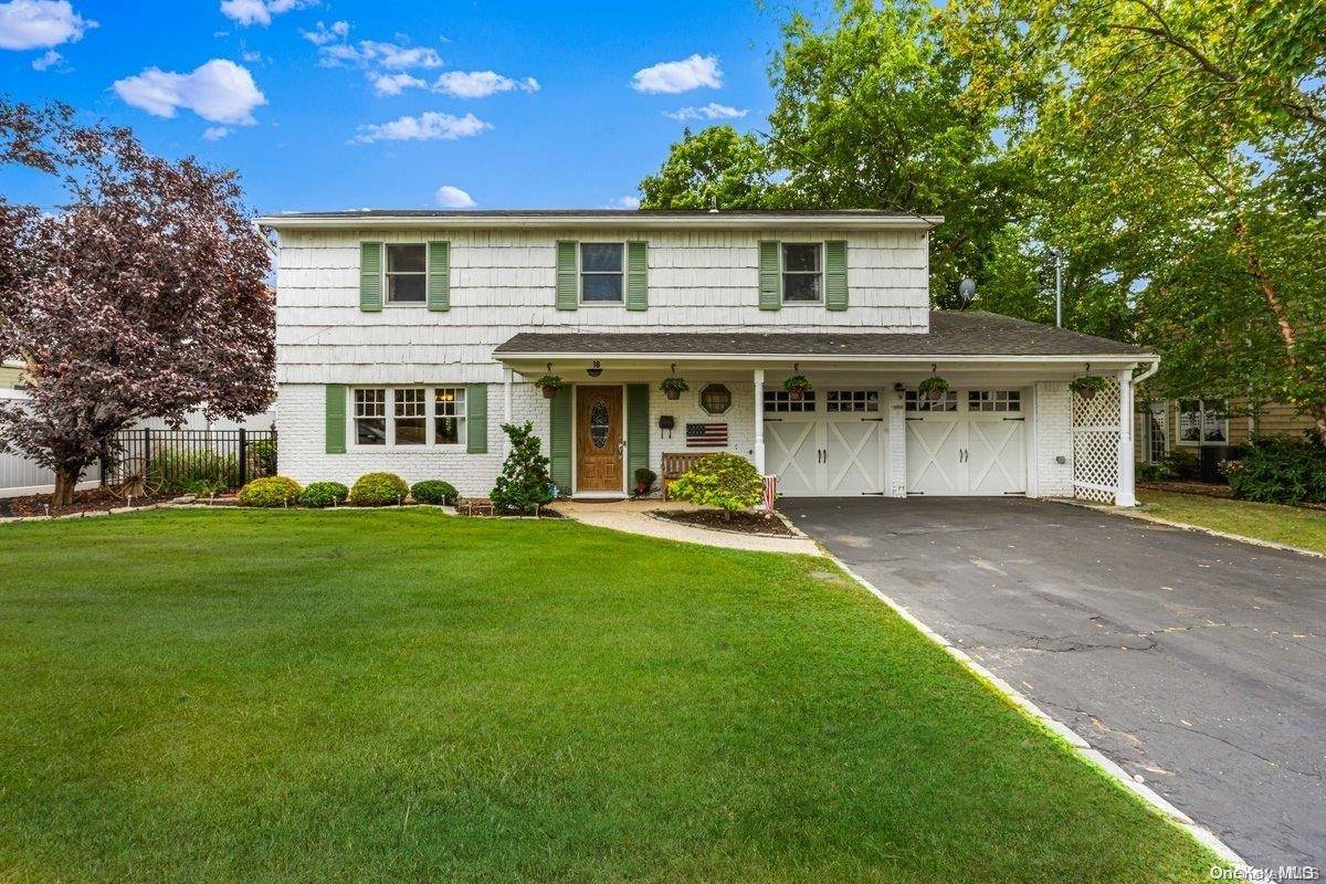 Bayville, NY 11709,18 Hilary DR