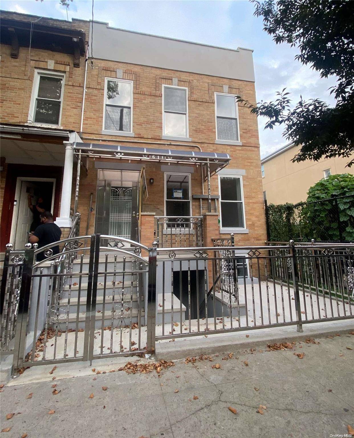 Brooklyn, NY 11207,611 Hendrix ST