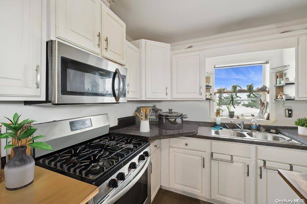 Amagansett, NY 11930,53 Crassen BLVD #31