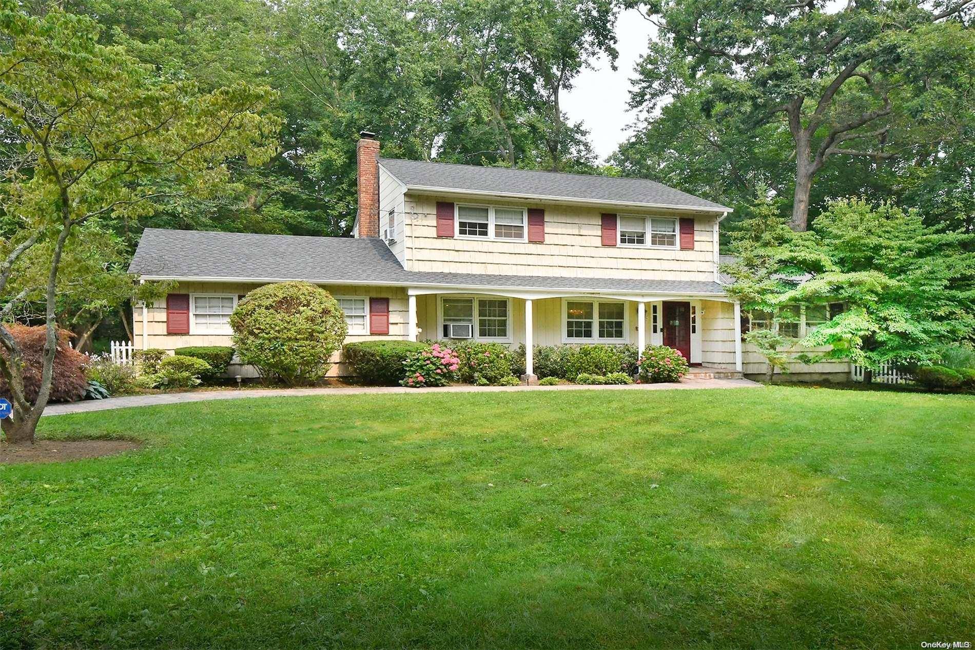 Dix Hills, NY 11746,8 Hobart CT