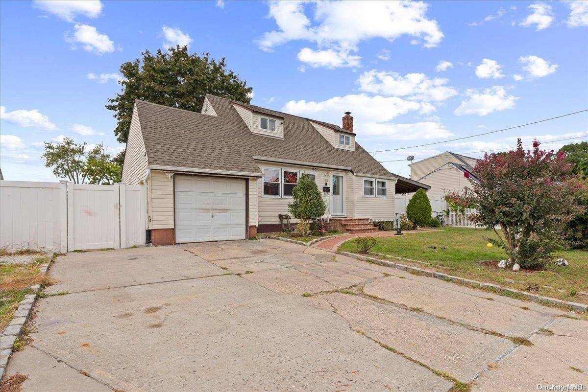 Central Islip, NY 11722,415 Elmore ST