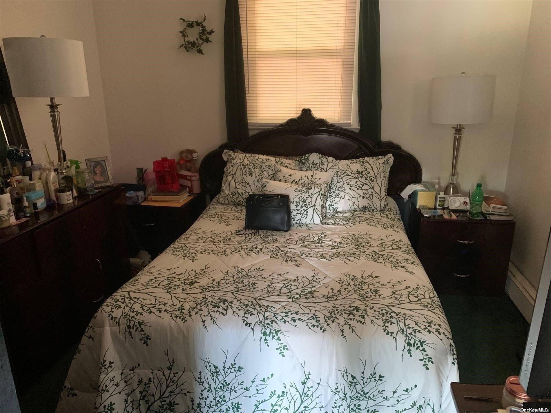 Riverhead, NY 11901,90 Horton AVE
