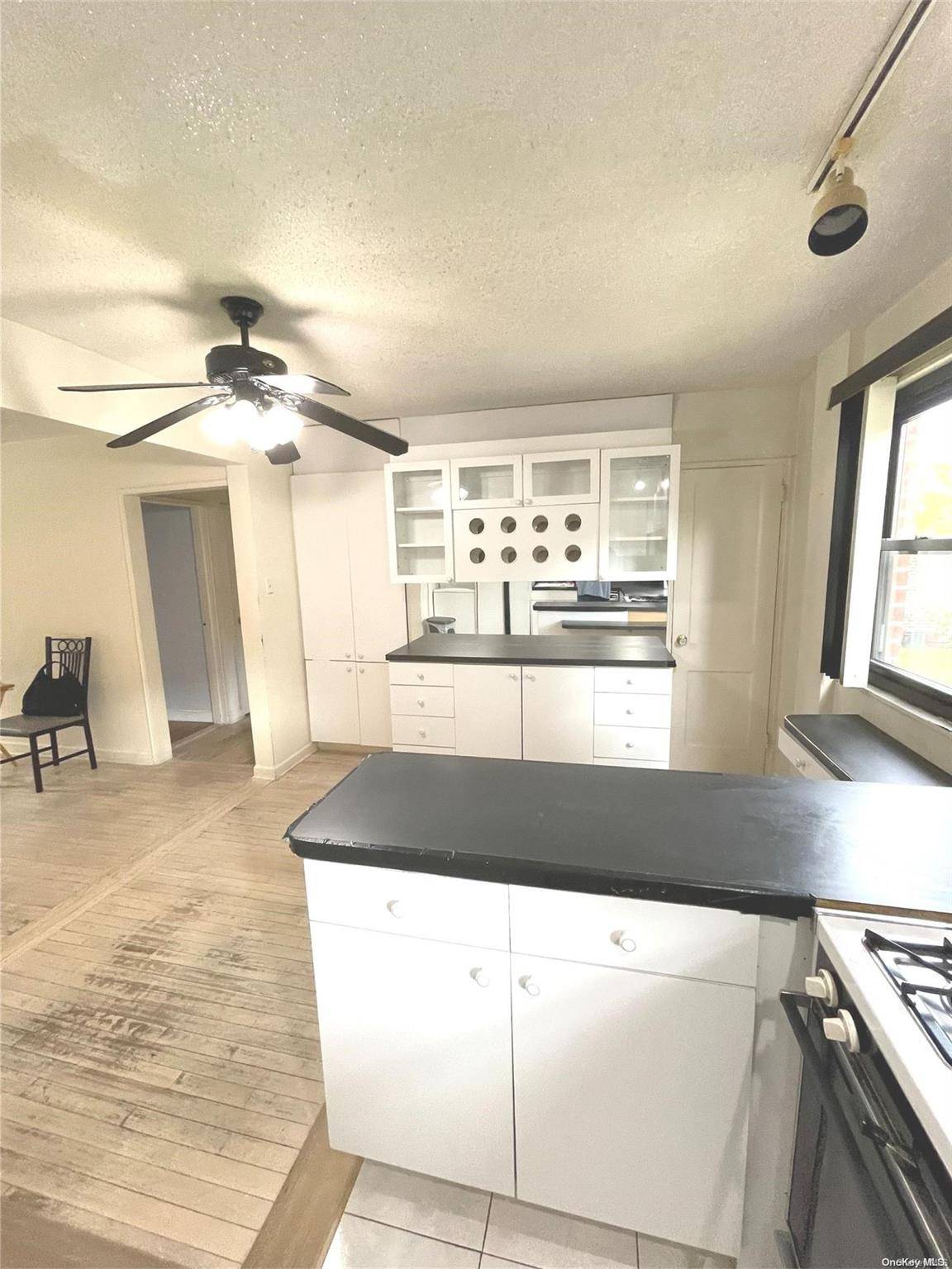 Howard Beach, NY 11414,86-34 155 AVE #1L