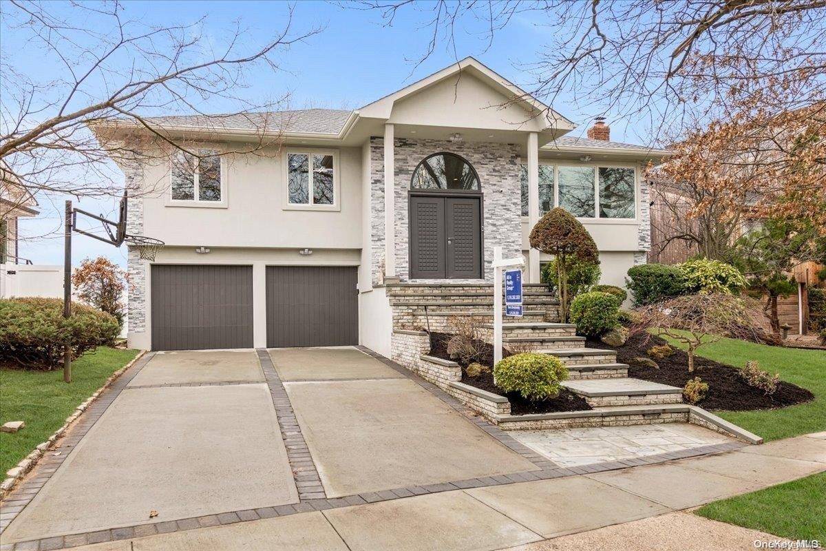 Woodmere, NY 11598,1105 Fordham LN