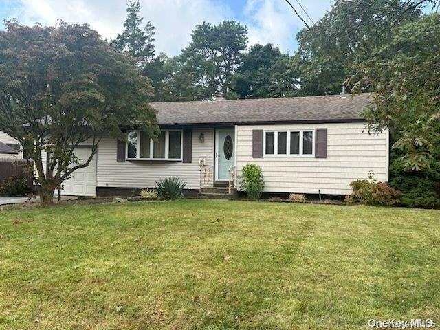 Central Islip, NY 11722,162 Gibbs RD