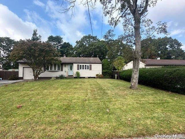 Central Islip, NY 11722,162 Gibbs RD