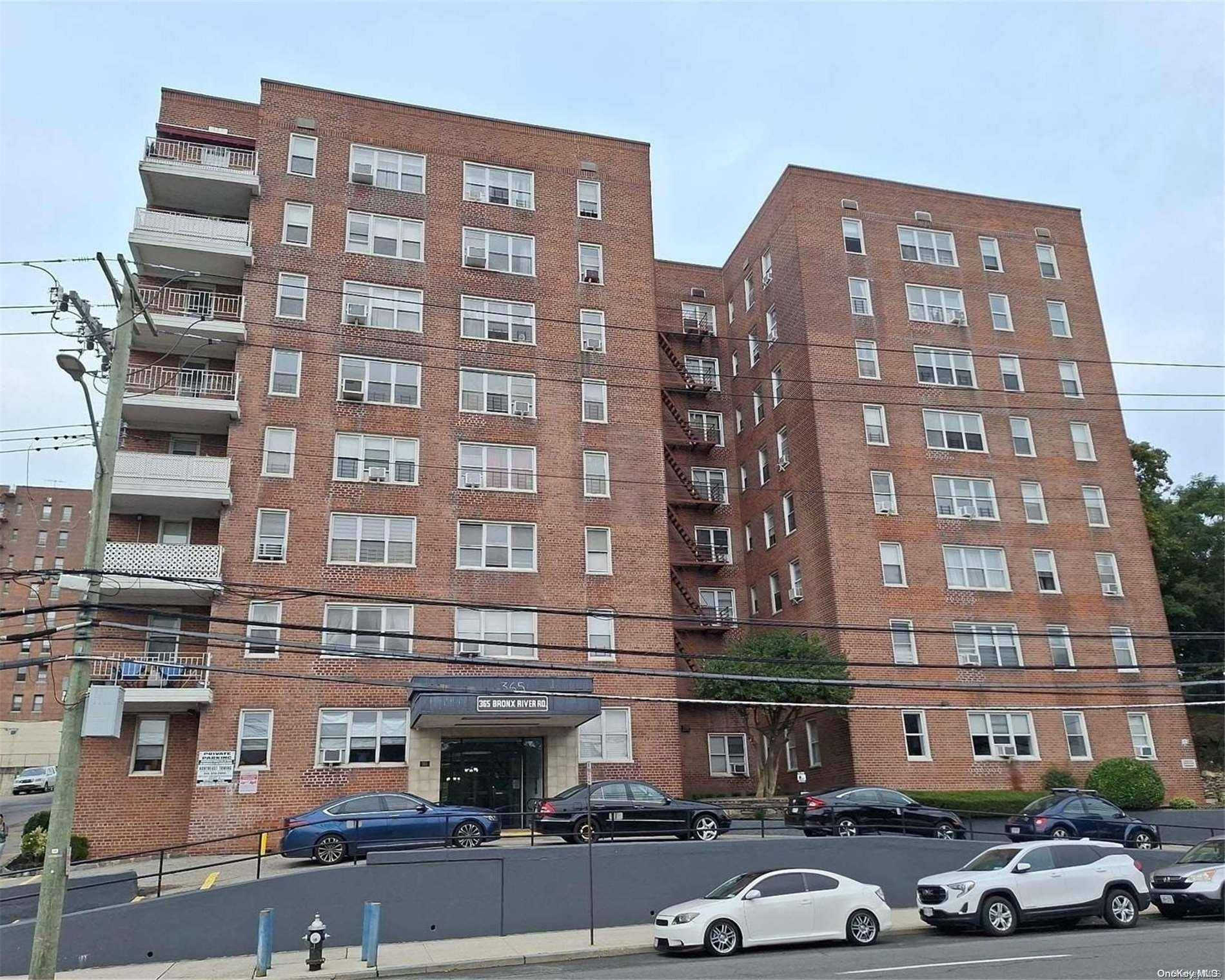 Yonkers, NY 10704,365 Bronx River RD #4C