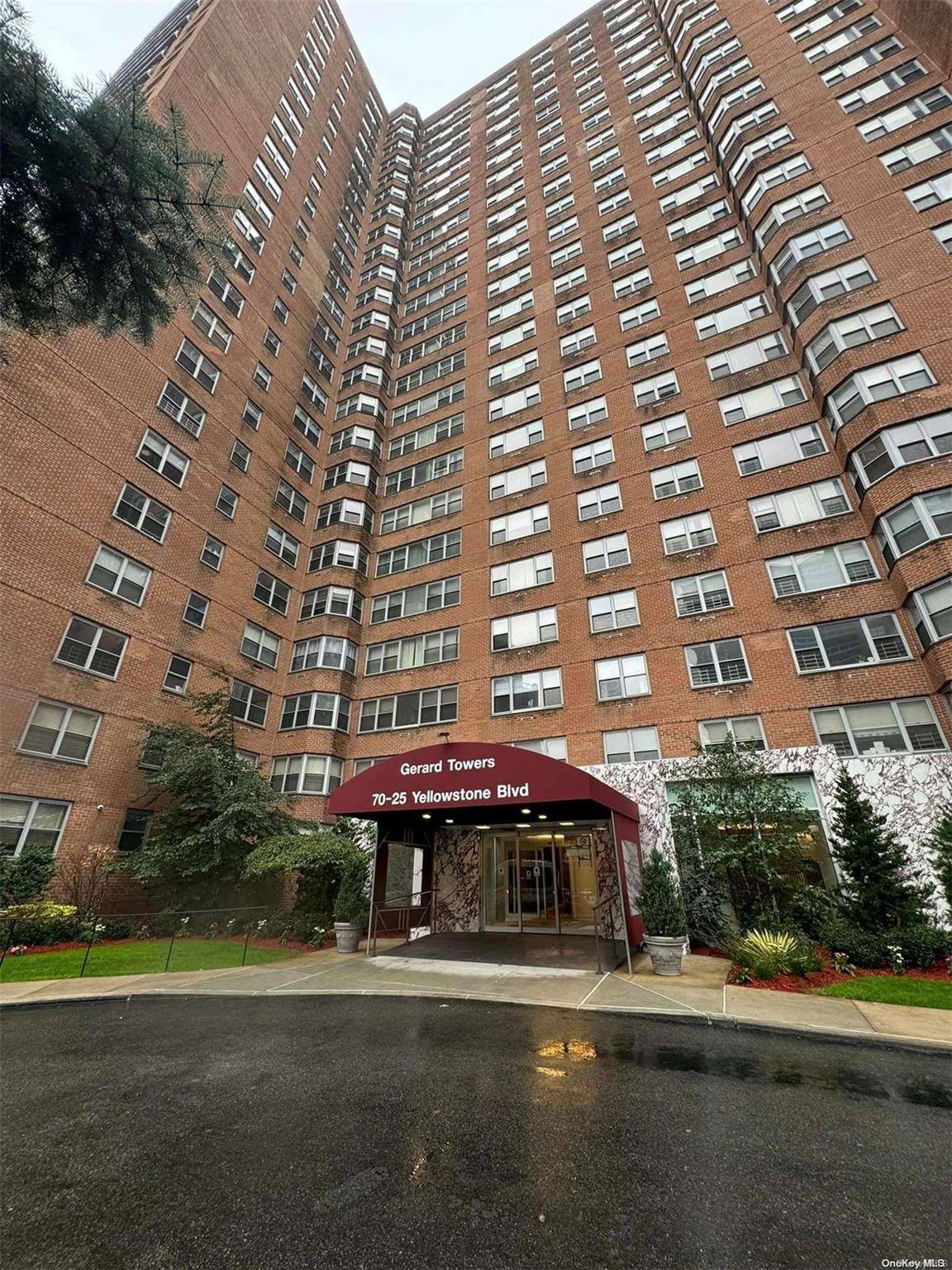 Forest Hills, NY 11375,70-25 Yellowstone Blvd #1 Y