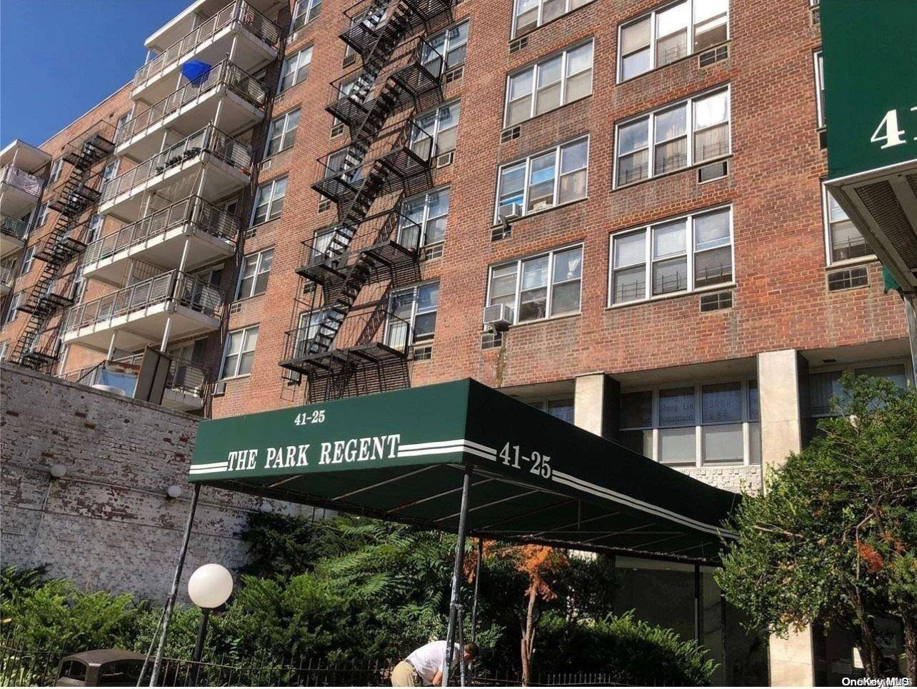 Flushing, NY 11354,41-25 Kissena BLVD #128