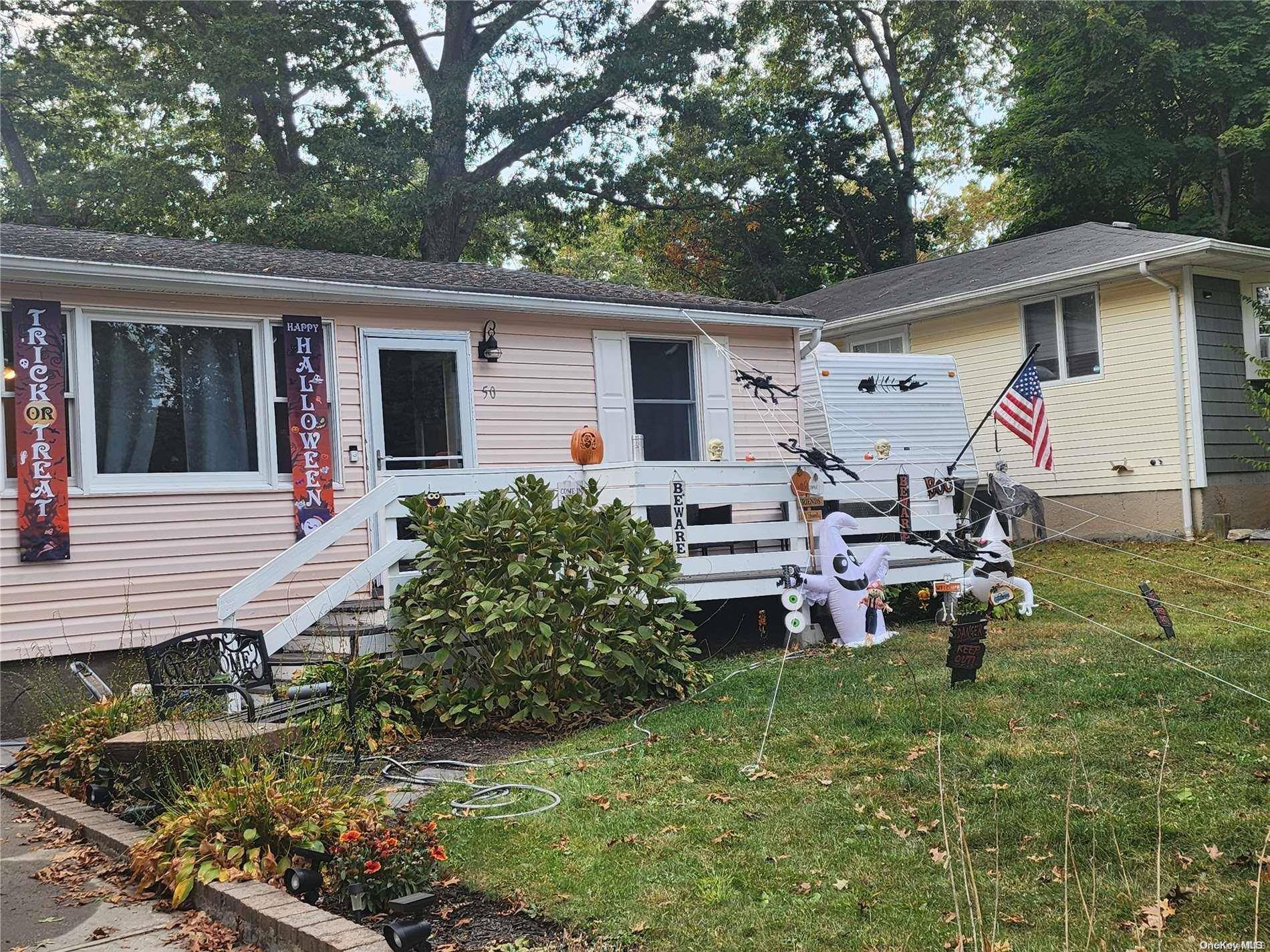 Ridge, NY 11961,50 Corchaug TRL