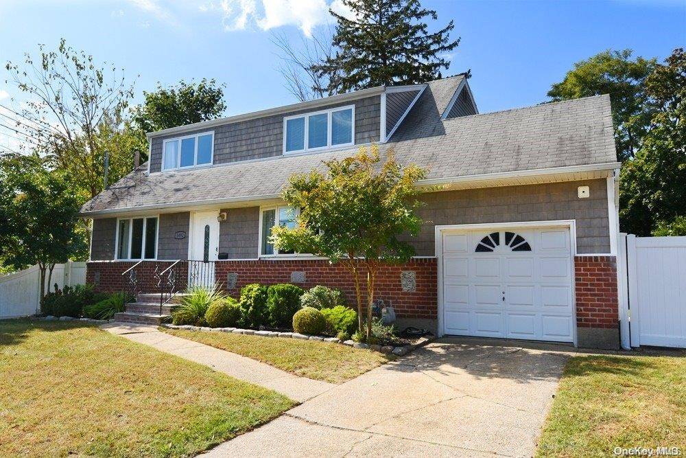 North Bellmore, NY 11710,1492 Bellmore RD