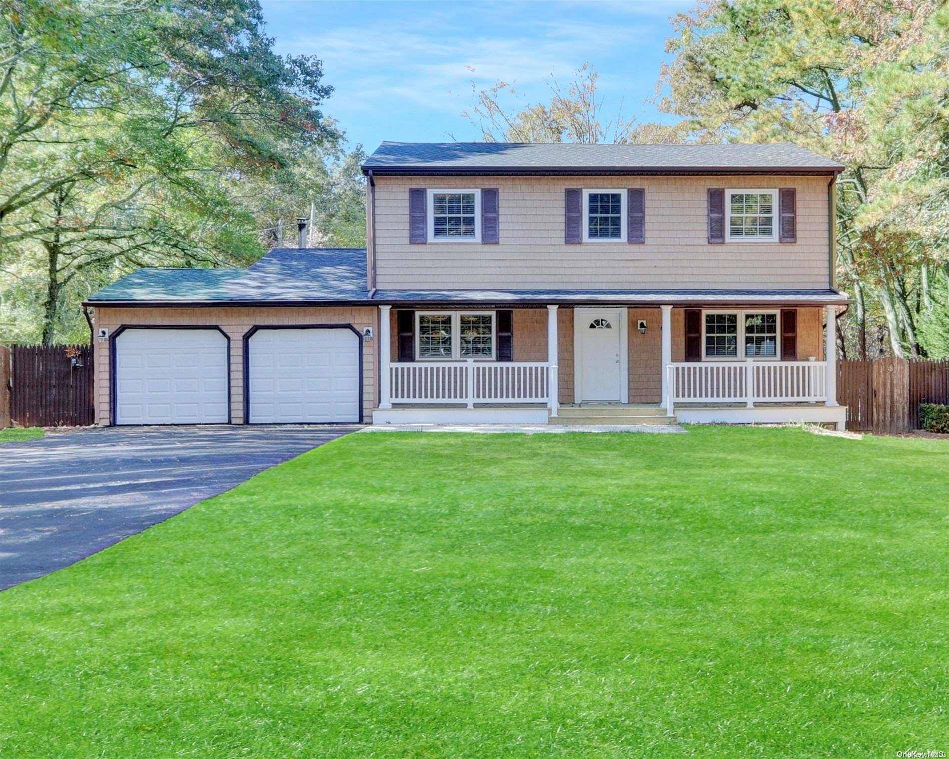 Medford, NY 11763,6 Timber Trail LN