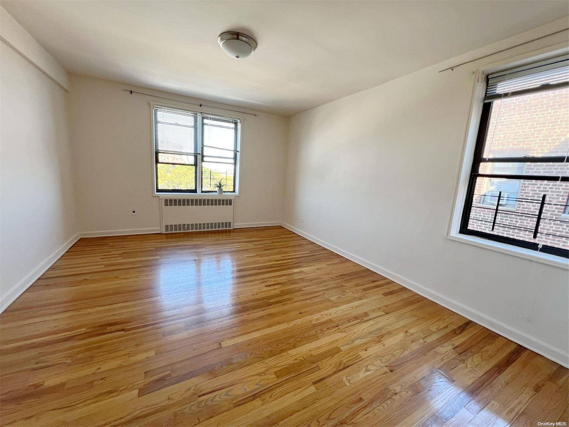 Rego Park, NY 11374,99-63 66th Avenue #F11