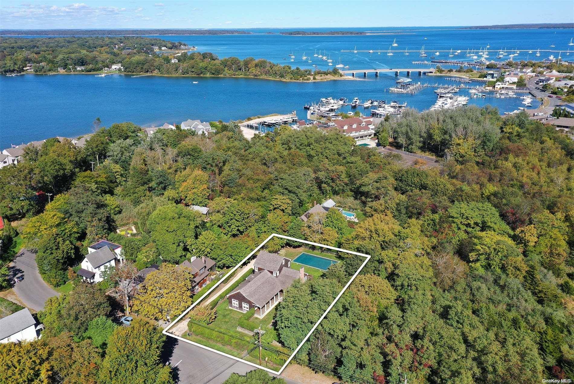 Sag Harbor, NY 11963,120 Glover ST