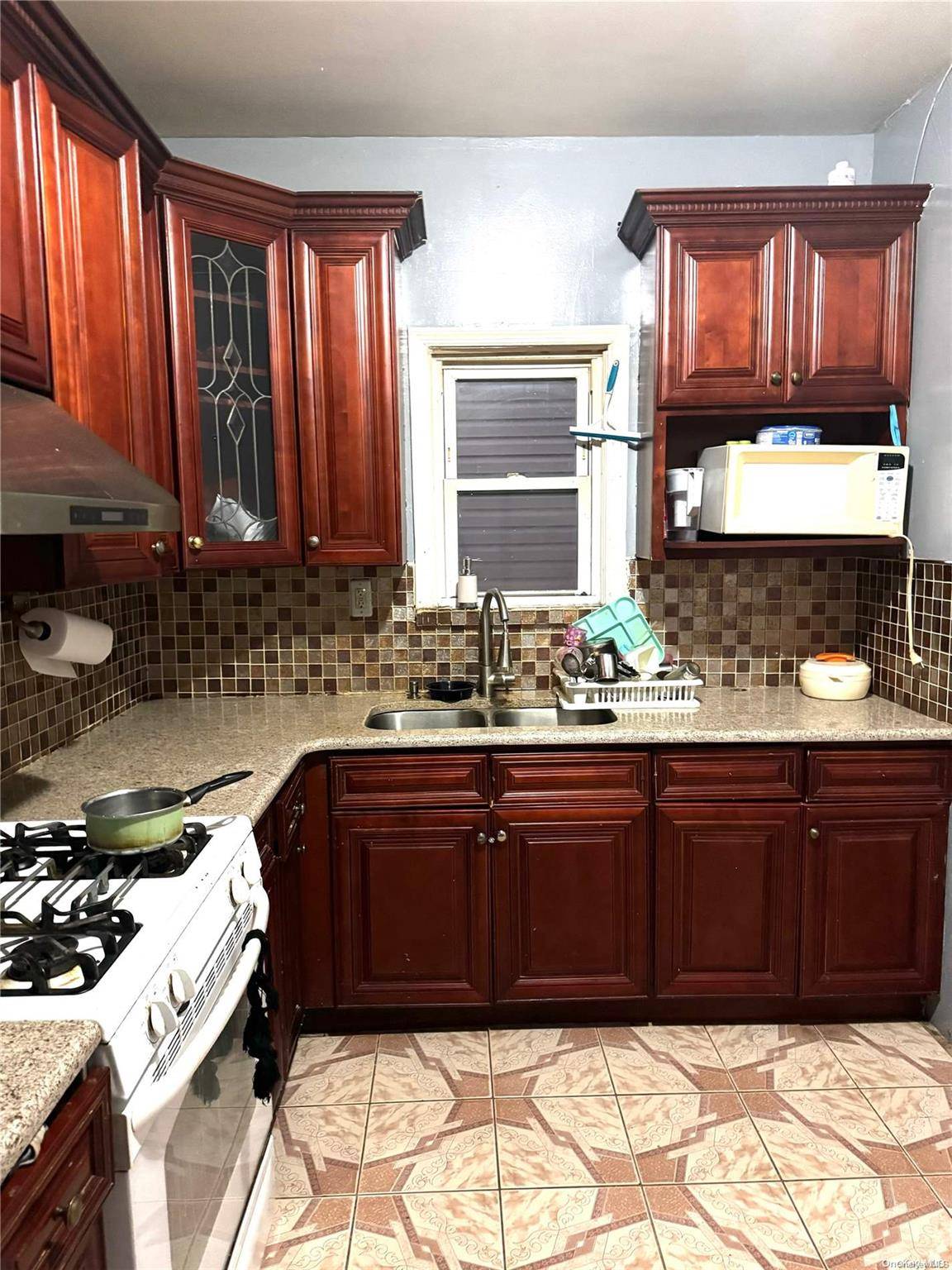 South Ozone Park, NY 11420,109-33 118th ST