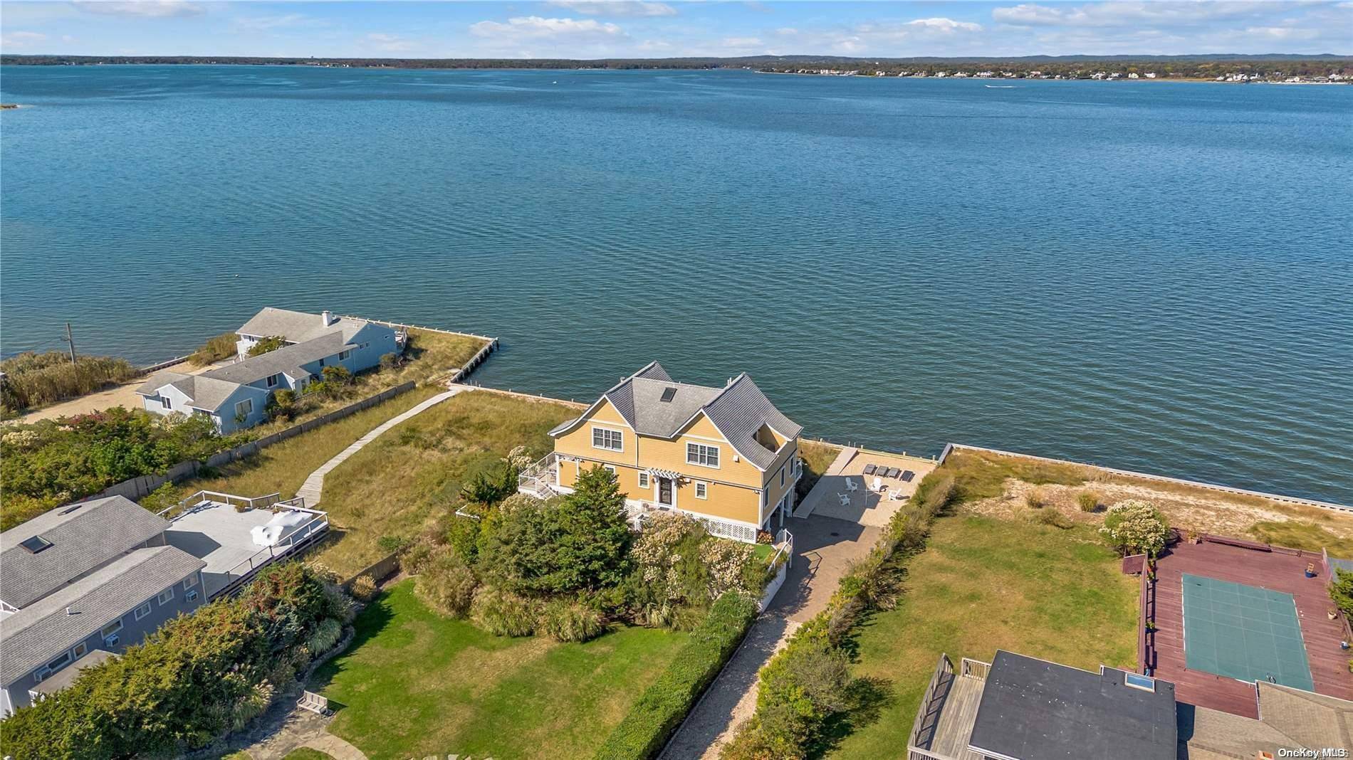 Westhampton Beach, NY 11978,650 Dune RD