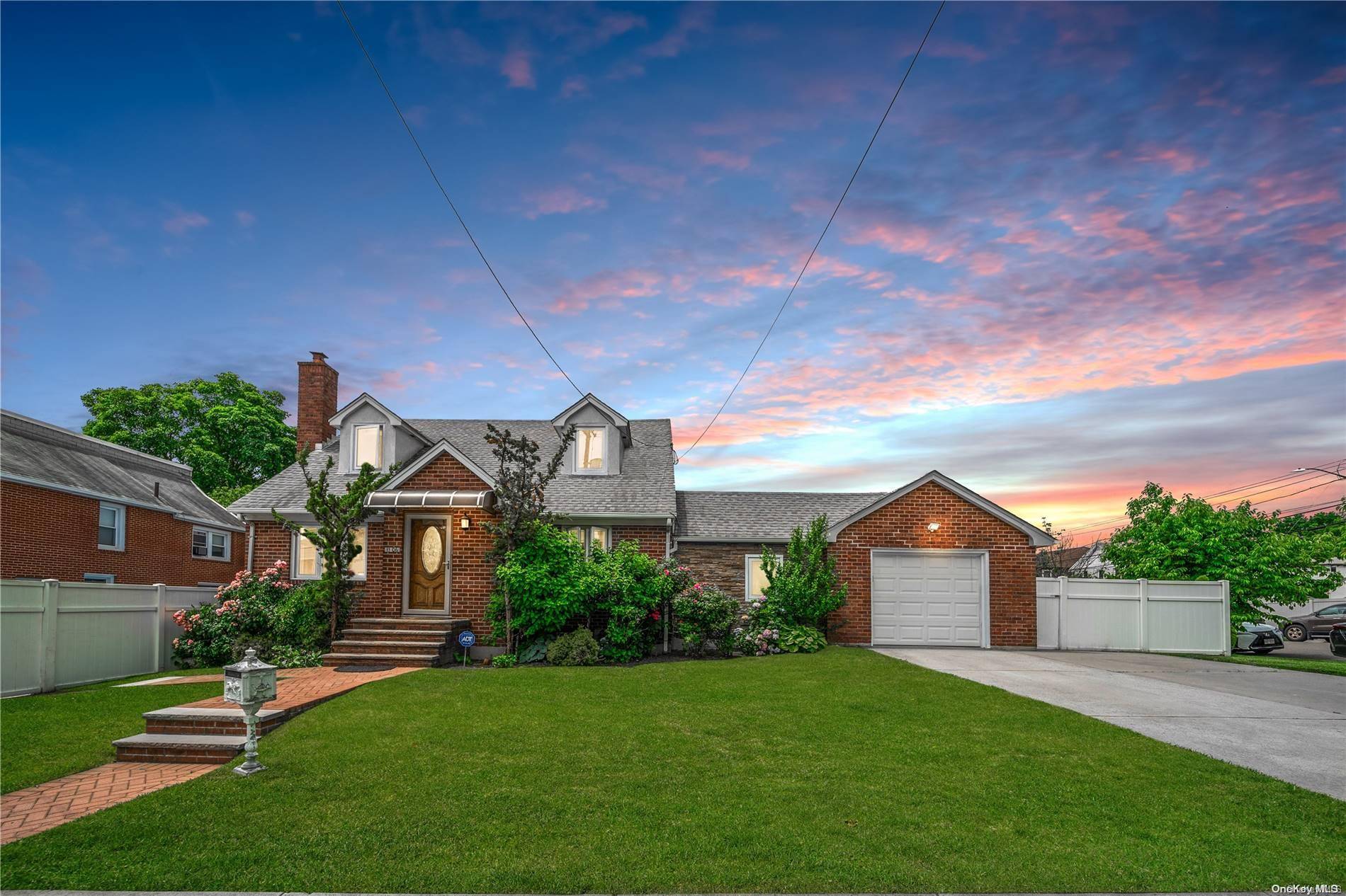 Whitestone, NY 11357,11-06 148th ST