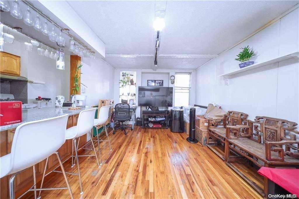 Sunset Park, NY 11232,753 43rd ST